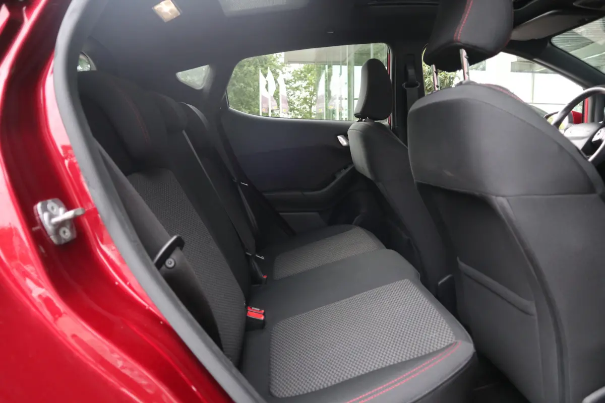 1.0 EcoBoost ST-Line Clima / Pano / Stoel-Stuur verw / Cruise / Navi / LM-Velgen / Audio