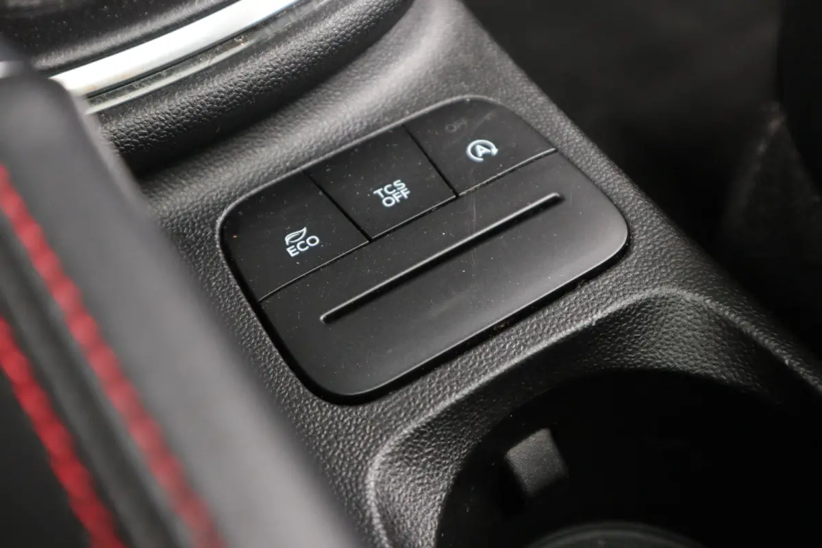 1.0 EcoBoost ST-Line Clima / Pano / Stoel-Stuur verw / Cruise / Navi / LM-Velgen / Audio