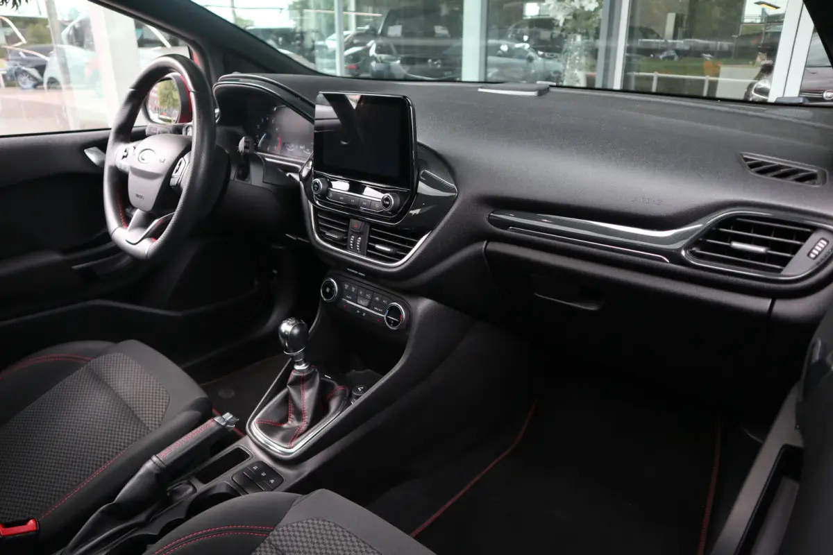 1.0 EcoBoost ST-Line Clima / Pano / Stoel-Stuur verw / Cruise / Navi / LM-Velgen / Audio