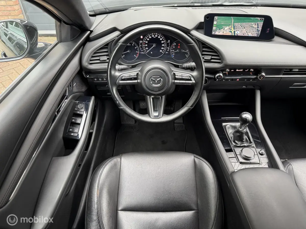 2.0 e-SkyActiv-G M Hybrid 122 Luxury Leer Bose Navi Carplay 360 Camera 18 inch LED ACC