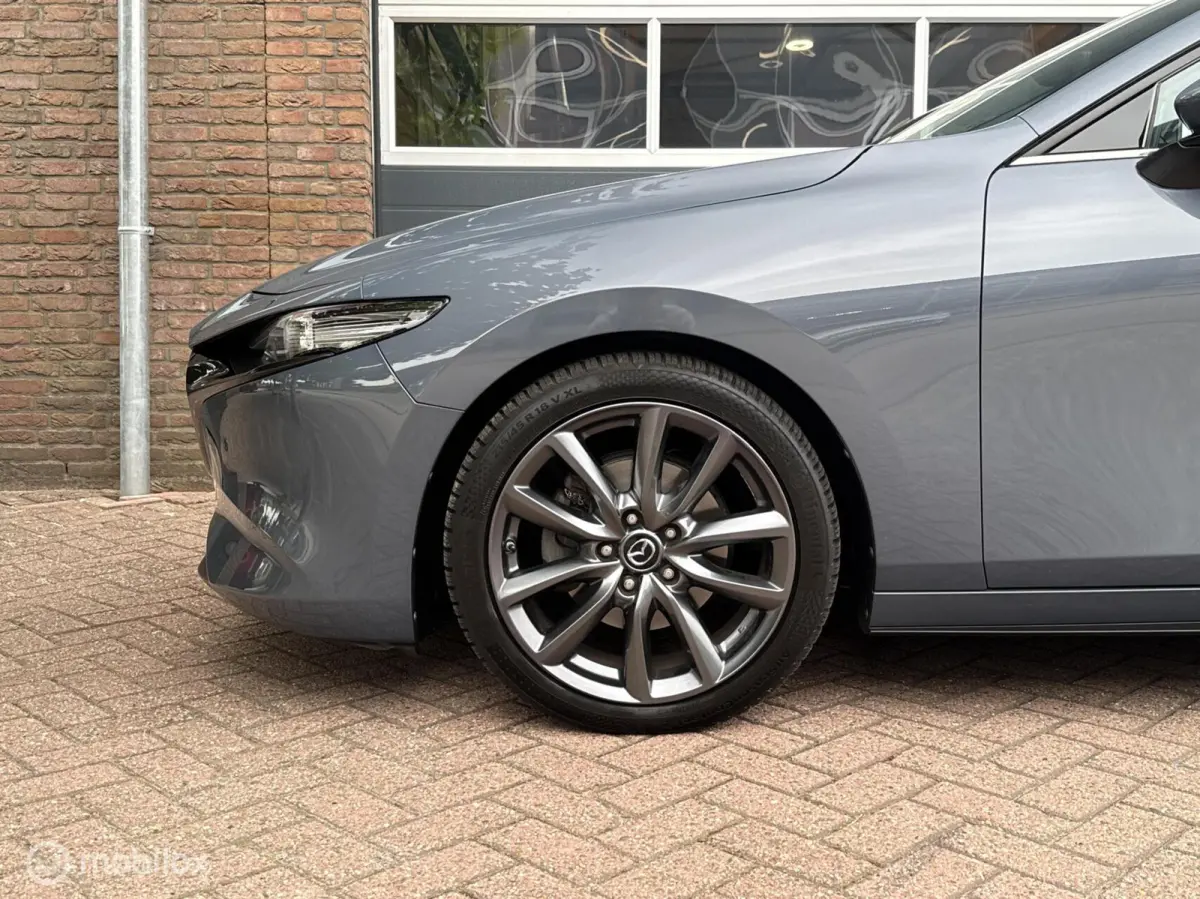 2.0 e-SkyActiv-G M Hybrid 122 Luxury Leer Bose Navi Carplay 360 Camera 18 inch LED ACC