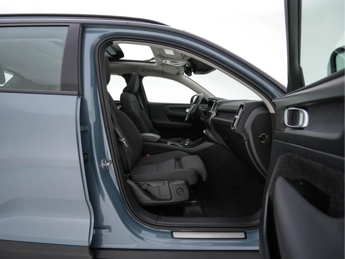 1.5 T4 R-Design Expression {SoH-83%} (Plug-in) (INCL-BTW)  Aut. *PANO | DIGI-COCKPIT | HARMAN/KARDON | BLINDSPOT | KEYLESS | DAB | SPORTSEATS | FULL-LED | NAVI-FULLMAP | CAMERA | ECC | TOWBA