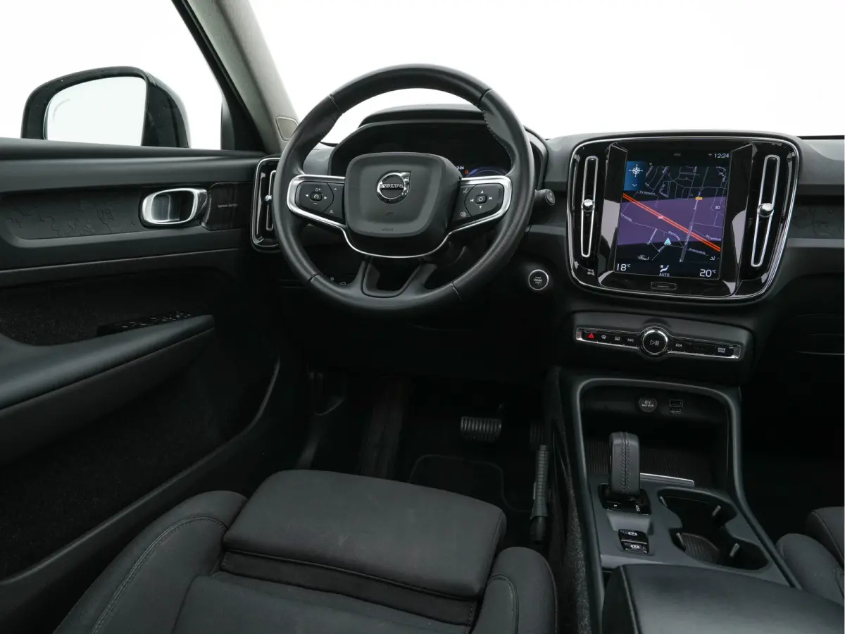 1.5 T4 R-Design Expression {SoH-83%} (Plug-in) (INCL-BTW)  Aut. *PANO | DIGI-COCKPIT | HARMAN/KARDON | BLINDSPOT | KEYLESS | DAB | SPORTSEATS | FULL-LED | NAVI-FULLMAP | CAMERA | ECC | TOWBA