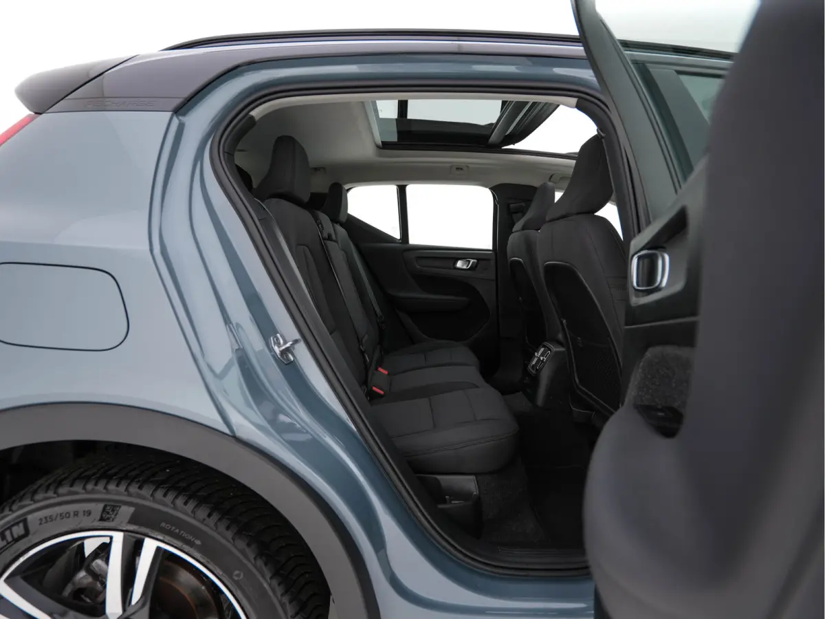 1.5 T4 R-Design Expression {SoH-83%} (Plug-in) (INCL-BTW)  Aut. *PANO | DIGI-COCKPIT | HARMAN/KARDON | BLINDSPOT | KEYLESS | DAB | SPORTSEATS | FULL-LED | NAVI-FULLMAP | CAMERA | ECC | TOWBA