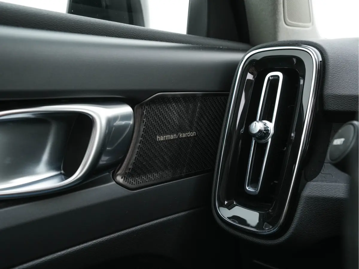 1.5 T4 R-Design Expression {SoH-83%} (Plug-in) (INCL-BTW)  Aut. *PANO | DIGI-COCKPIT | HARMAN/KARDON | BLINDSPOT | KEYLESS | DAB | SPORTSEATS | FULL-LED | NAVI-FULLMAP | CAMERA | ECC | TOWBA