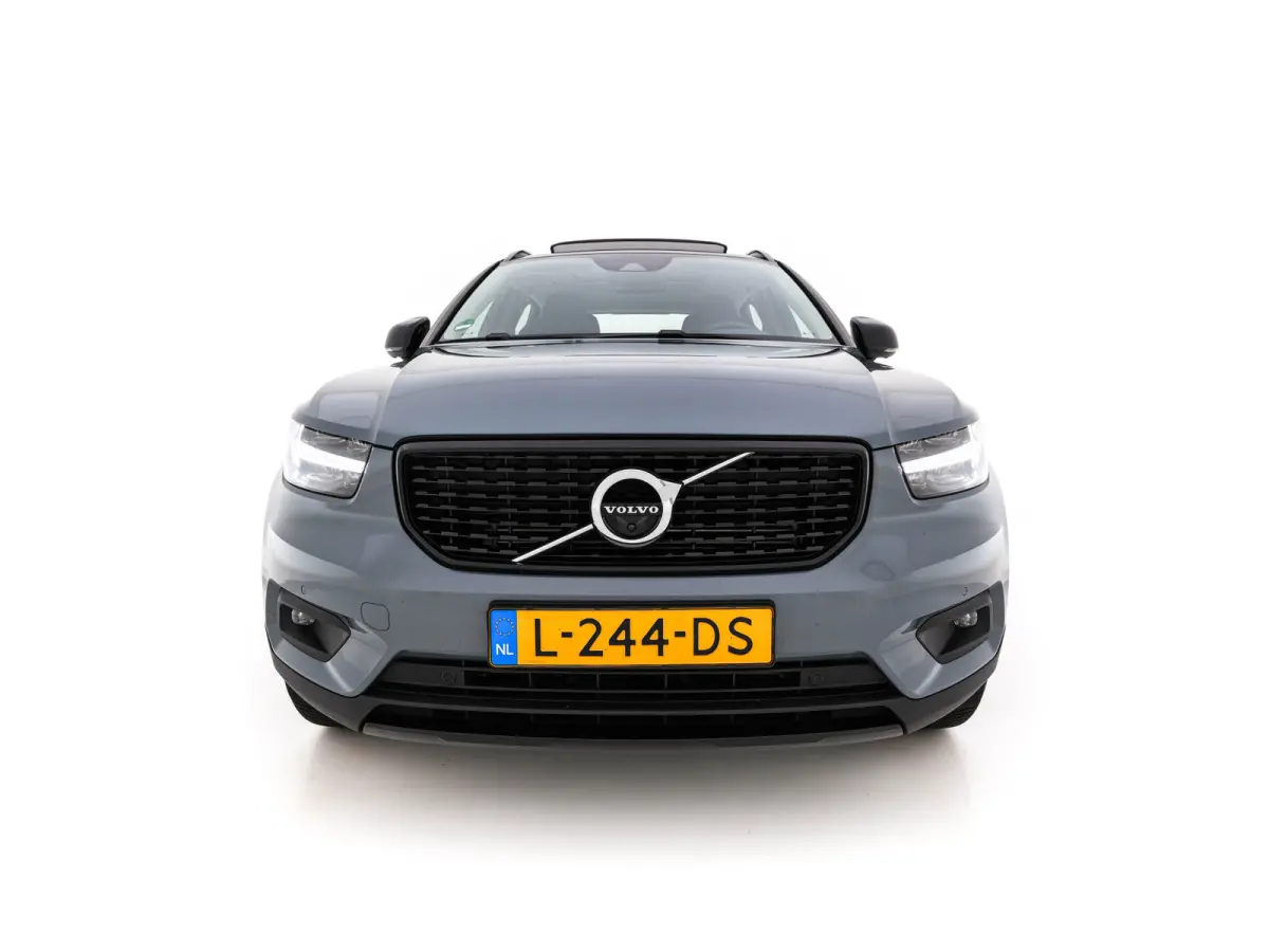 1.5 T4 R-Design Expression {SoH-83%} (Plug-in) (INCL-BTW)  Aut. *PANO | DIGI-COCKPIT | HARMAN/KARDON | BLINDSPOT | KEYLESS | DAB | SPORTSEATS | FULL-LED | NAVI-FULLMAP | CAMERA | ECC | TOWBA