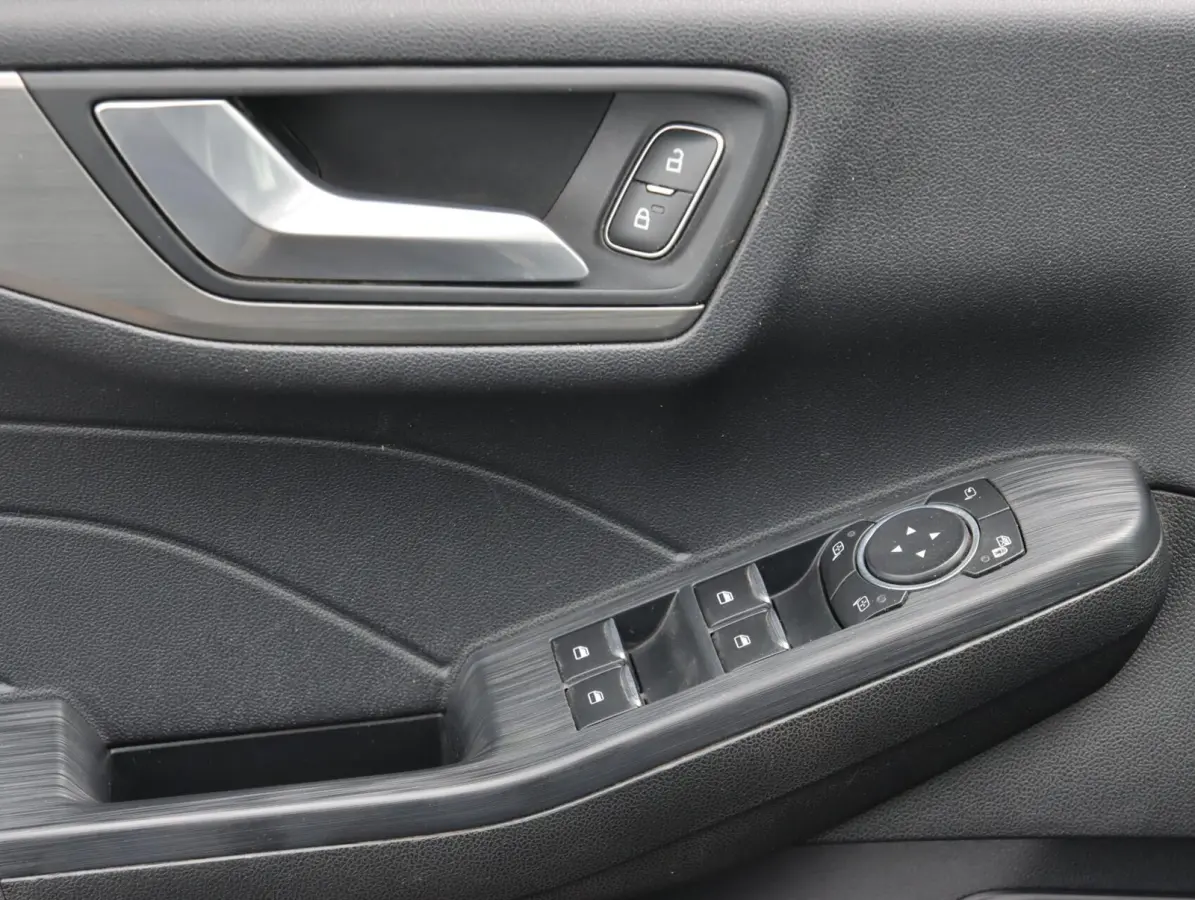 2.5 PHEV 225PK Titanium X | Panoramadak | Trekhaak |