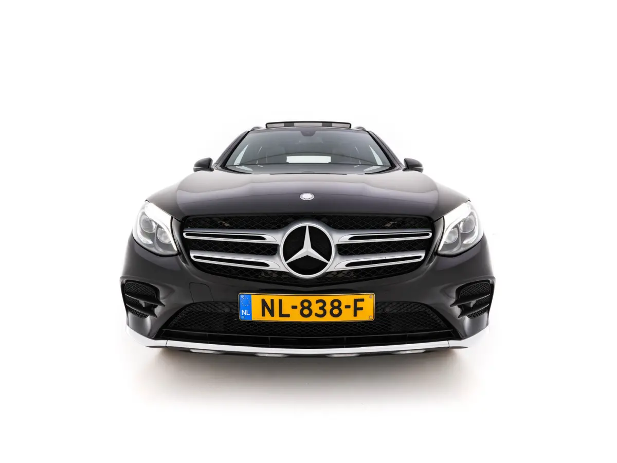 350e 4MATIC Ambition (Plug-In) Aut. *PANO | LEATHER-MICROFIBRE | FULL-LED | NAVI-FULLMAP | CAMERA | BLINDSPOT | HEATED-SPORTSEATS | SHIFTPADDLES | ECC | PDC | CRUISE | 19''ALU*