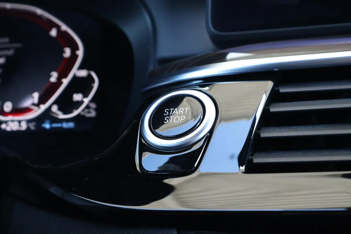 530e Business Edition Plus | SoH 92% | M-Sport Pakket | Trekhaak | Harman Kardon | Stuur & Stoelverwarming | Head-Up | Sportstoelen | Laserlight | Active Cruise |