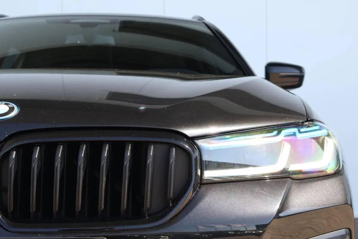 530e Business Edition Plus | SoH 92% | M-Sport Pakket | Trekhaak | Harman Kardon | Stuur & Stoelverwarming | Head-Up | Sportstoelen | Laserlight | Active Cruise |