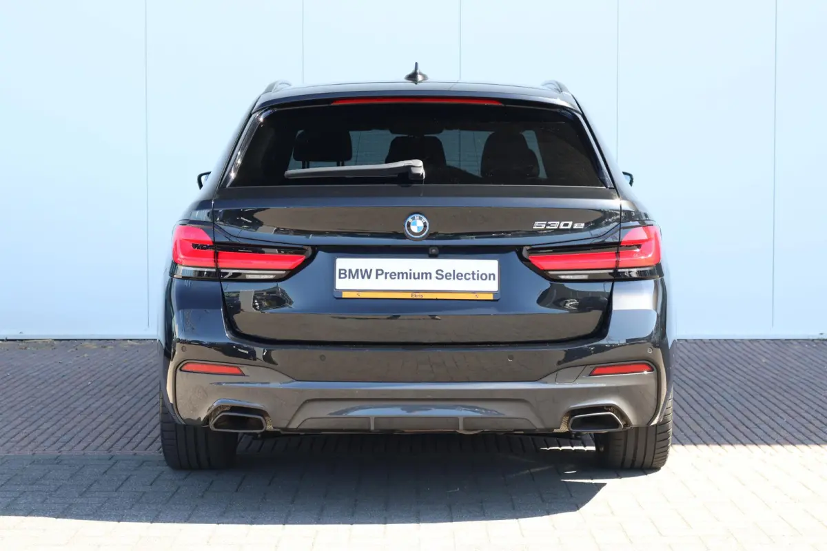 530e Business Edition Plus | SoH 92% | M-Sport Pakket | Trekhaak | Harman Kardon | Stuur & Stoelverwarming | Head-Up | Sportstoelen | Laserlight | Active Cruise |
