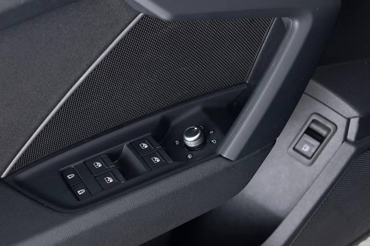 40 TFSI e Edition | NAVI | CAMERA | Full LED | ECC