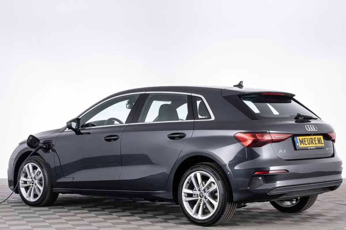 40 TFSI e Edition | NAVI | CAMERA | Full LED | ECC