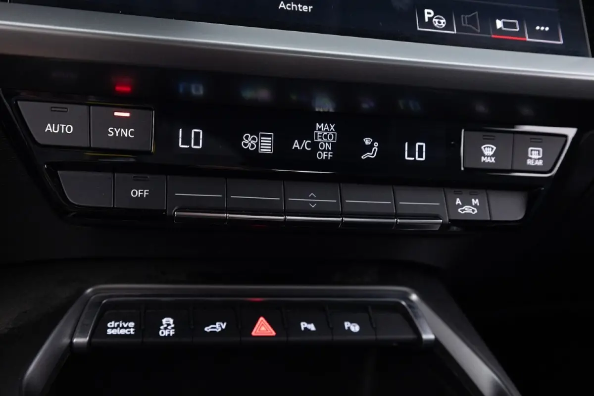 40 TFSI e Edition | NAVI | CAMERA | Full LED | ECC
