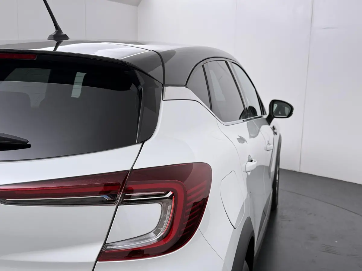 E-Tech Plug-in Hybrid 160 Intens | SoH 90% | Trekhaak | Parkeercamera | Navigatie |