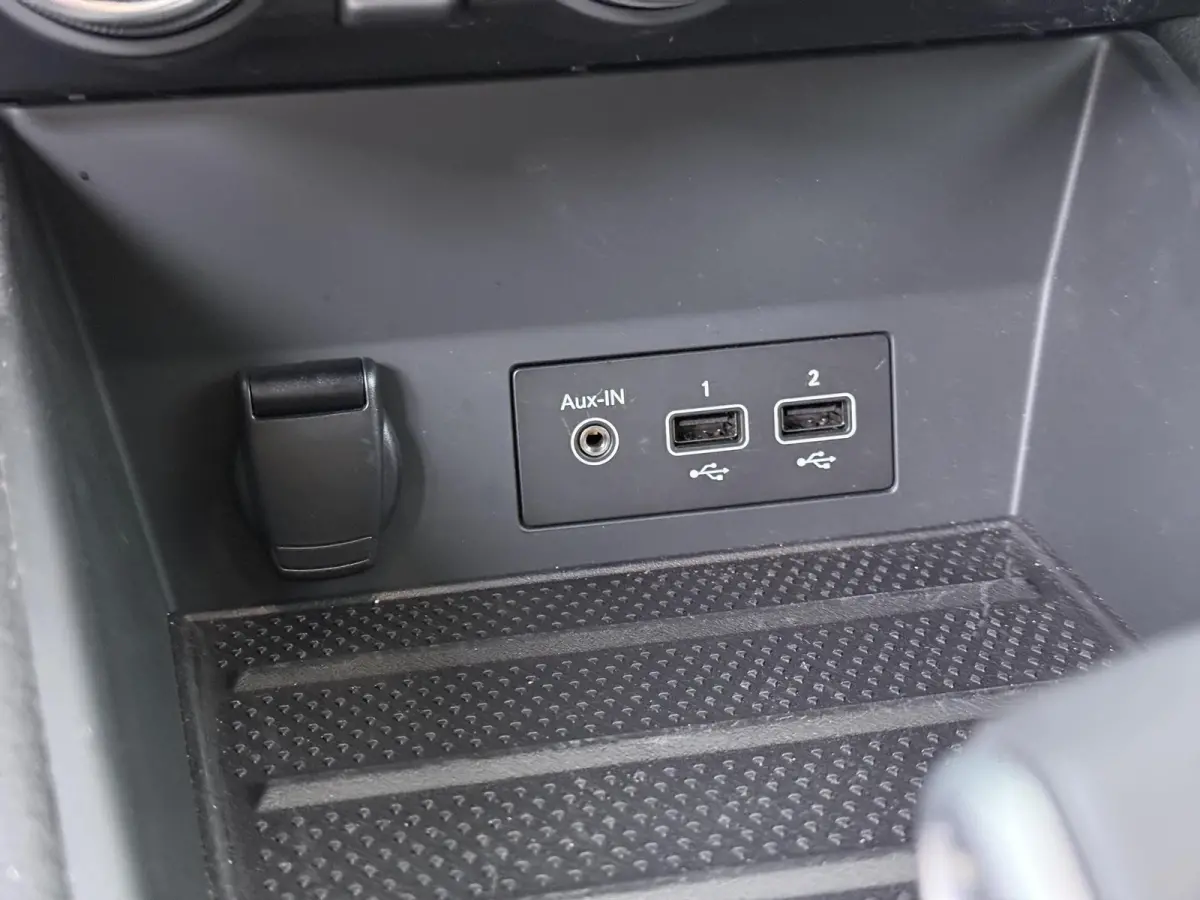 E-Tech Plug-in Hybrid 160 Intens | SoH 90% | Trekhaak | Parkeercamera | Navigatie |