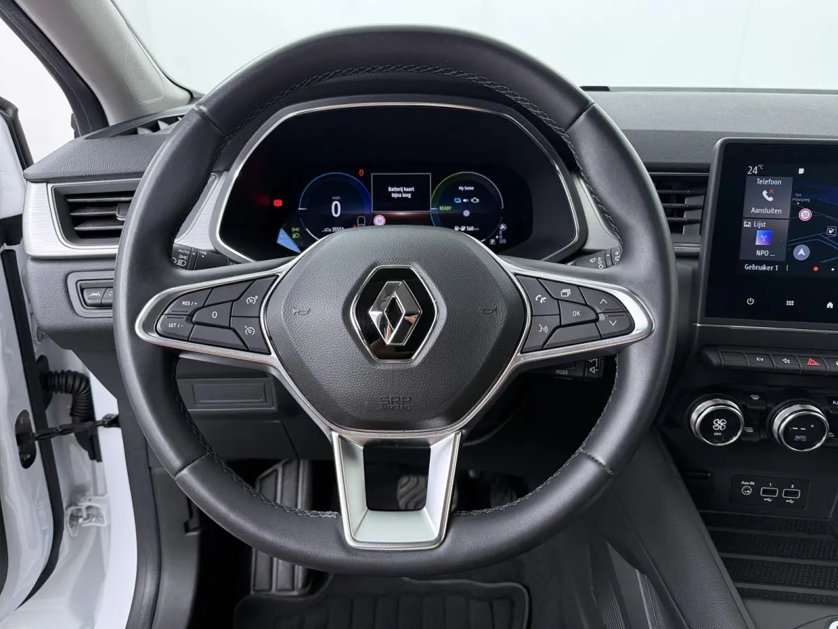 E-Tech Plug-in Hybrid 160 Intens | SoH 90% | Trekhaak | Parkeercamera | Navigatie |
