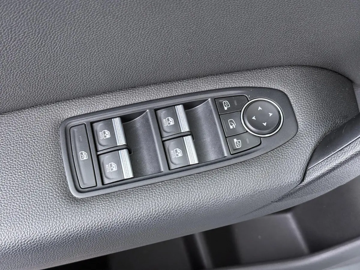 E-Tech Plug-in Hybrid 160 Intens | SoH 90% | Trekhaak | Parkeercamera | Navigatie |