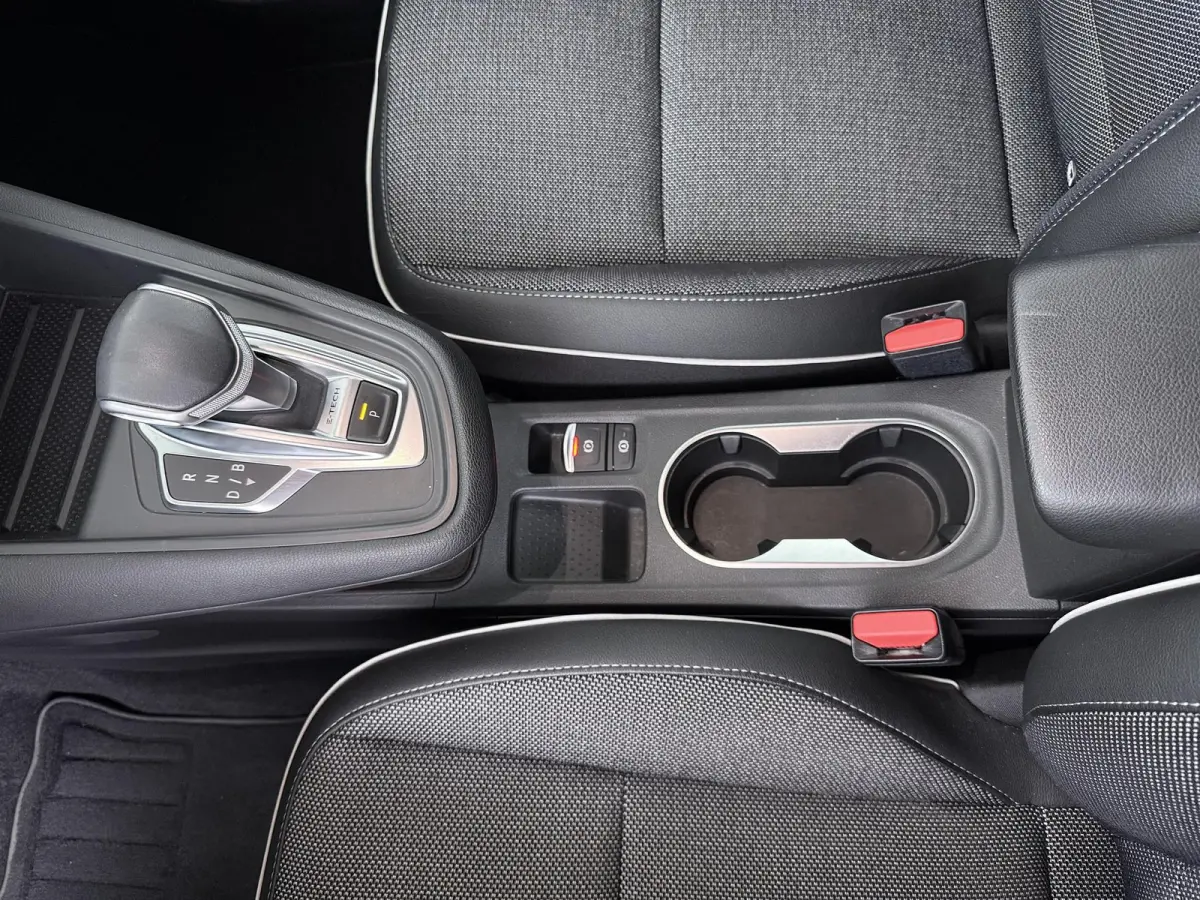 E-Tech Plug-in Hybrid 160 Intens | SoH 90% | Trekhaak | Parkeercamera | Navigatie |