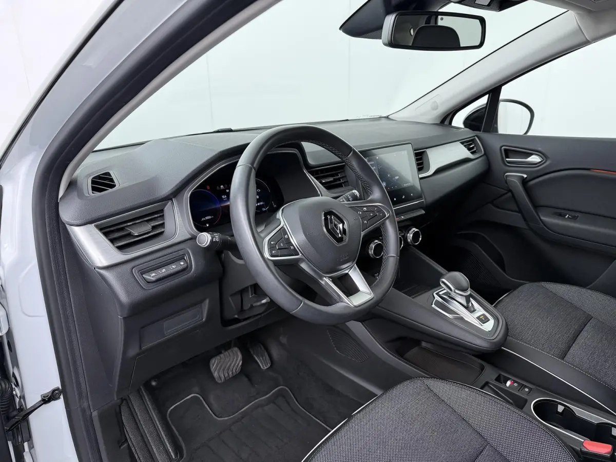E-Tech Plug-in Hybrid 160 Intens | SoH 90% | Trekhaak | Parkeercamera | Navigatie |