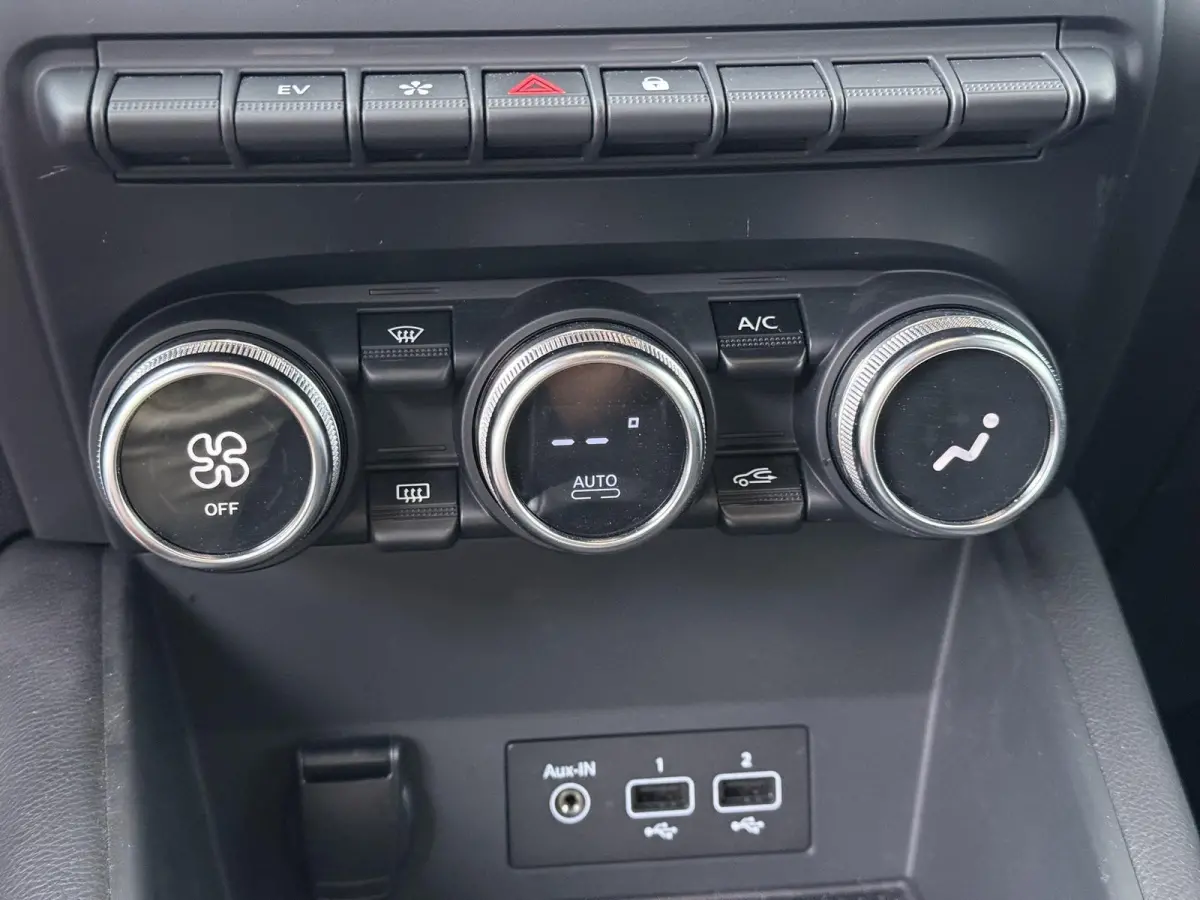 E-Tech Plug-in Hybrid 160 Intens | SoH 90% | Trekhaak | Parkeercamera | Navigatie |