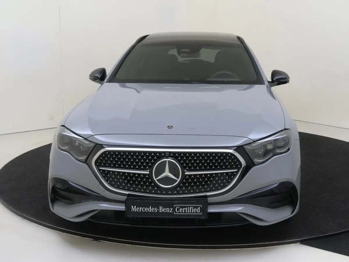 300 e AMG Line / Premium Plus/ Panoramadak/ 3D Display/ Verlichte Grille/ El. Trekhaak/ SUPERSCREEN/ Burmester 4D/ Memory/ Digital Light