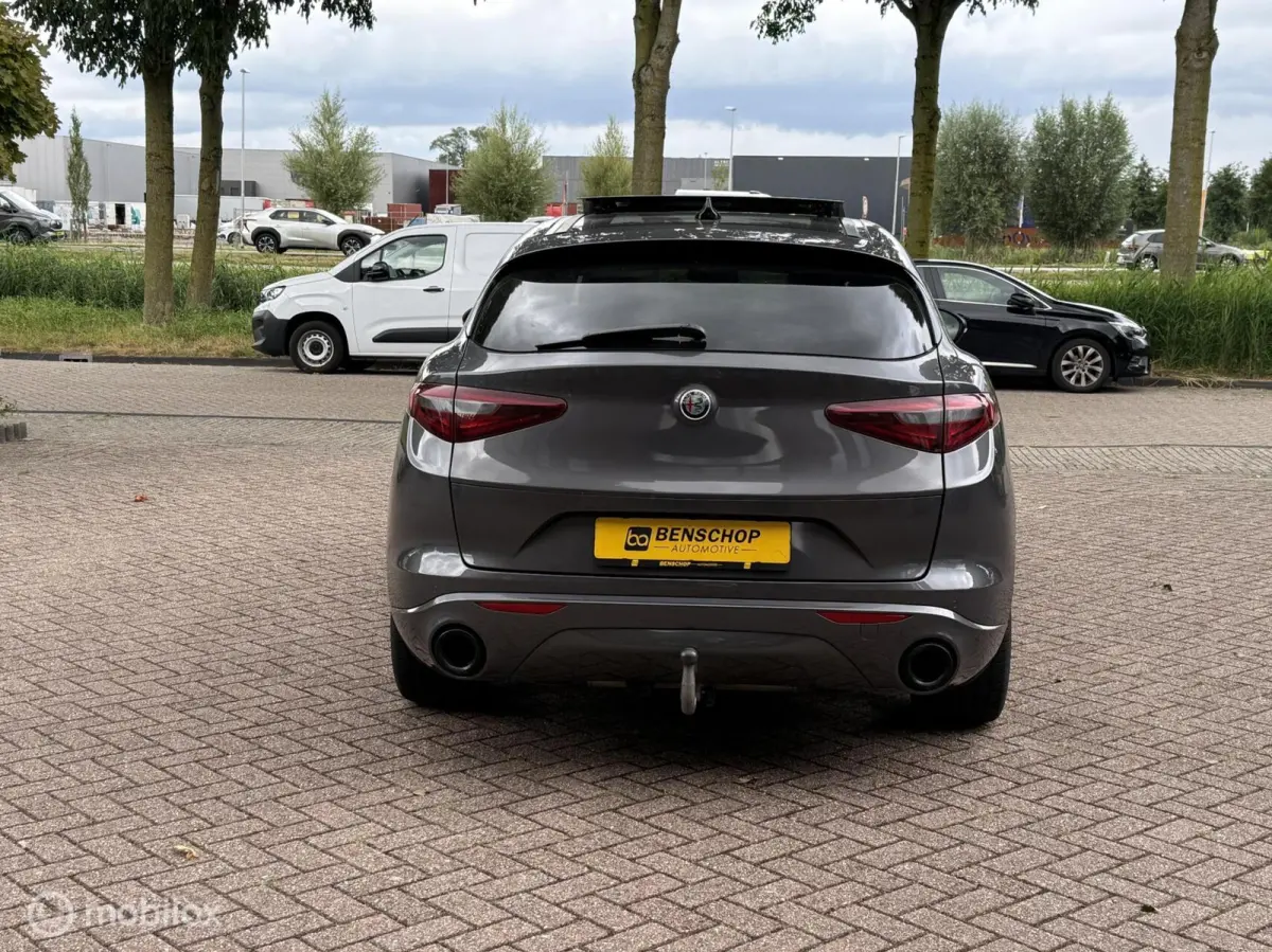 2.0 T AWD Veloce Panodak Leer Navi Carplay Camera Harman Kardon Trekhaak