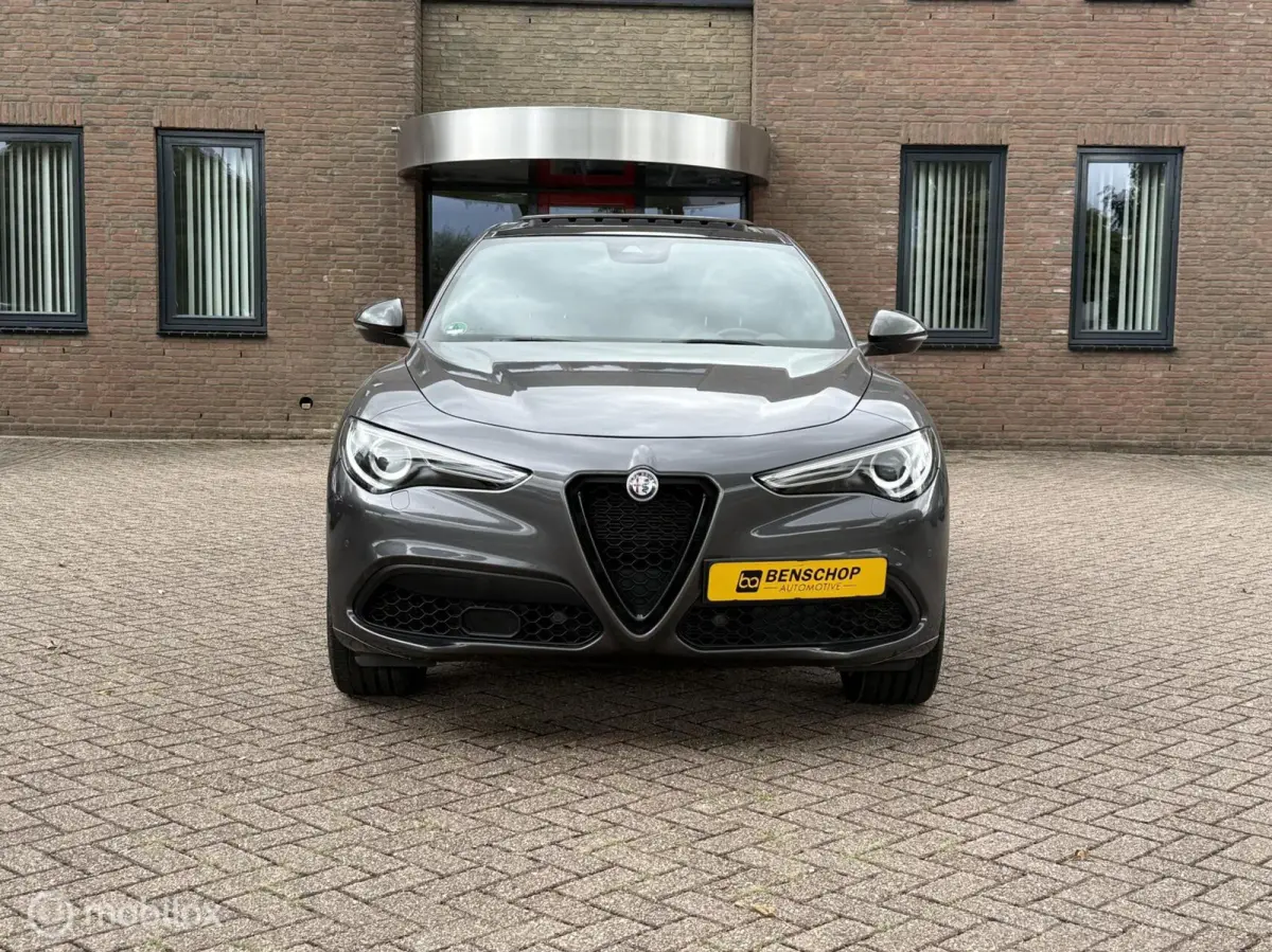 2.0 T AWD Veloce Panodak Leer Navi Carplay Camera Harman Kardon Trekhaak
