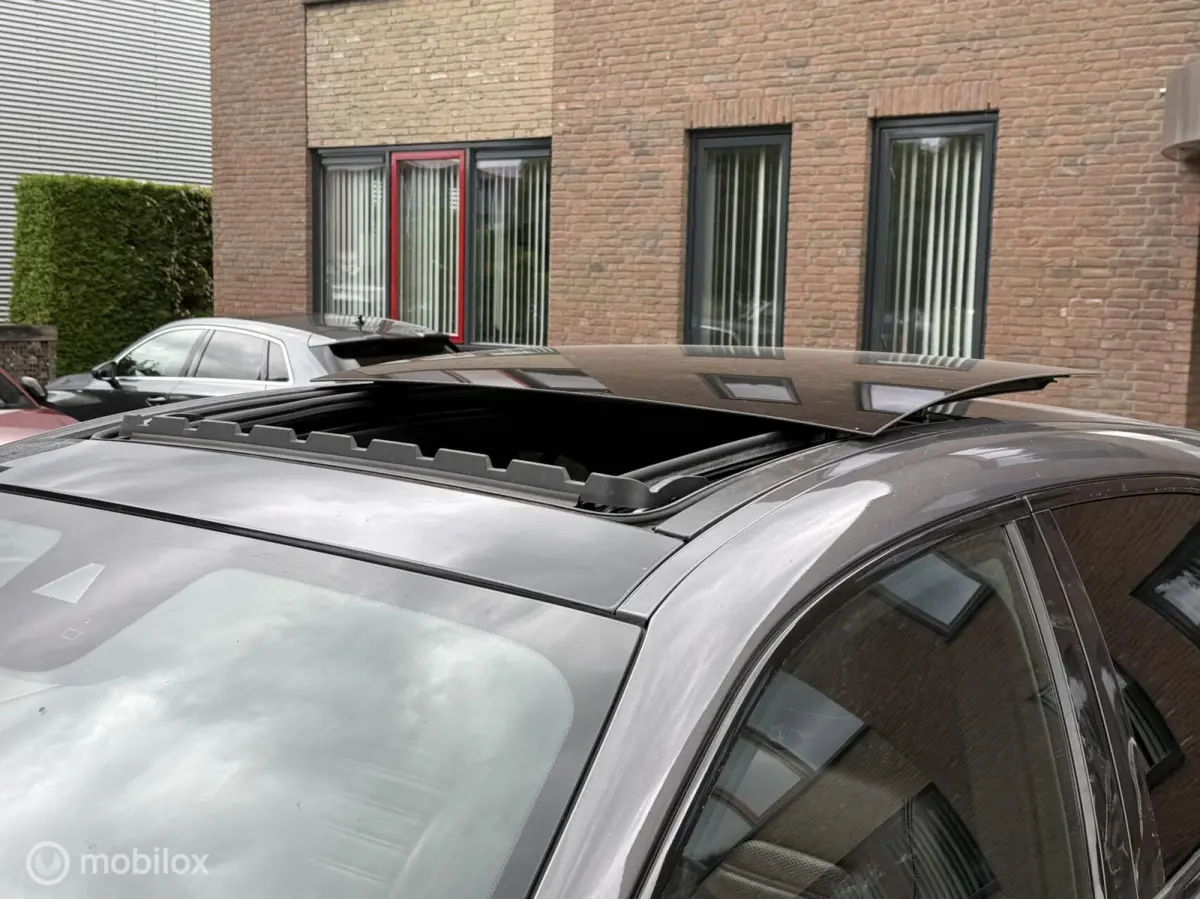 2.0 T AWD Veloce Panodak Leer Navi Carplay Camera Harman Kardon Trekhaak