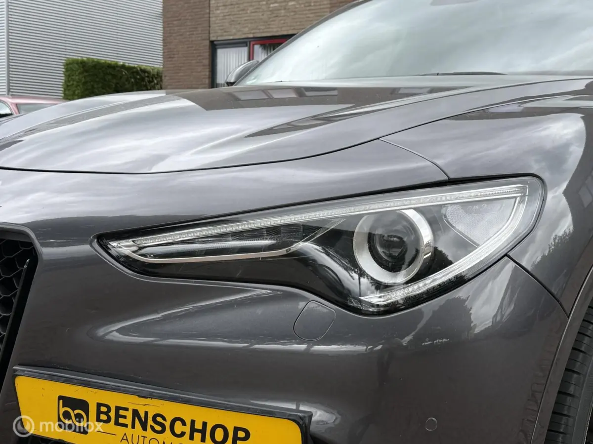 2.0 T AWD Veloce Panodak Leer Navi Carplay Camera Harman Kardon Trekhaak