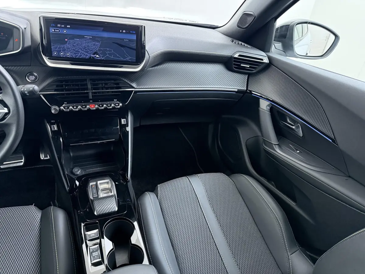 GT Avantage 54 kWh 156pk | Accu 98% | Navigatie | 360 camera | Cruise control adaptief | Lichtmetalen velgen | Full LED koplampen | Keyless entry | Apple Carplay en Android auto draadloos