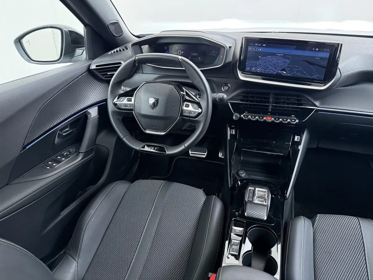 GT Avantage 54 kWh 156pk | Accu 98% | Navigatie | 360 camera | Cruise control adaptief | Lichtmetalen velgen | Full LED koplampen | Keyless entry | Apple Carplay en Android auto draadloos