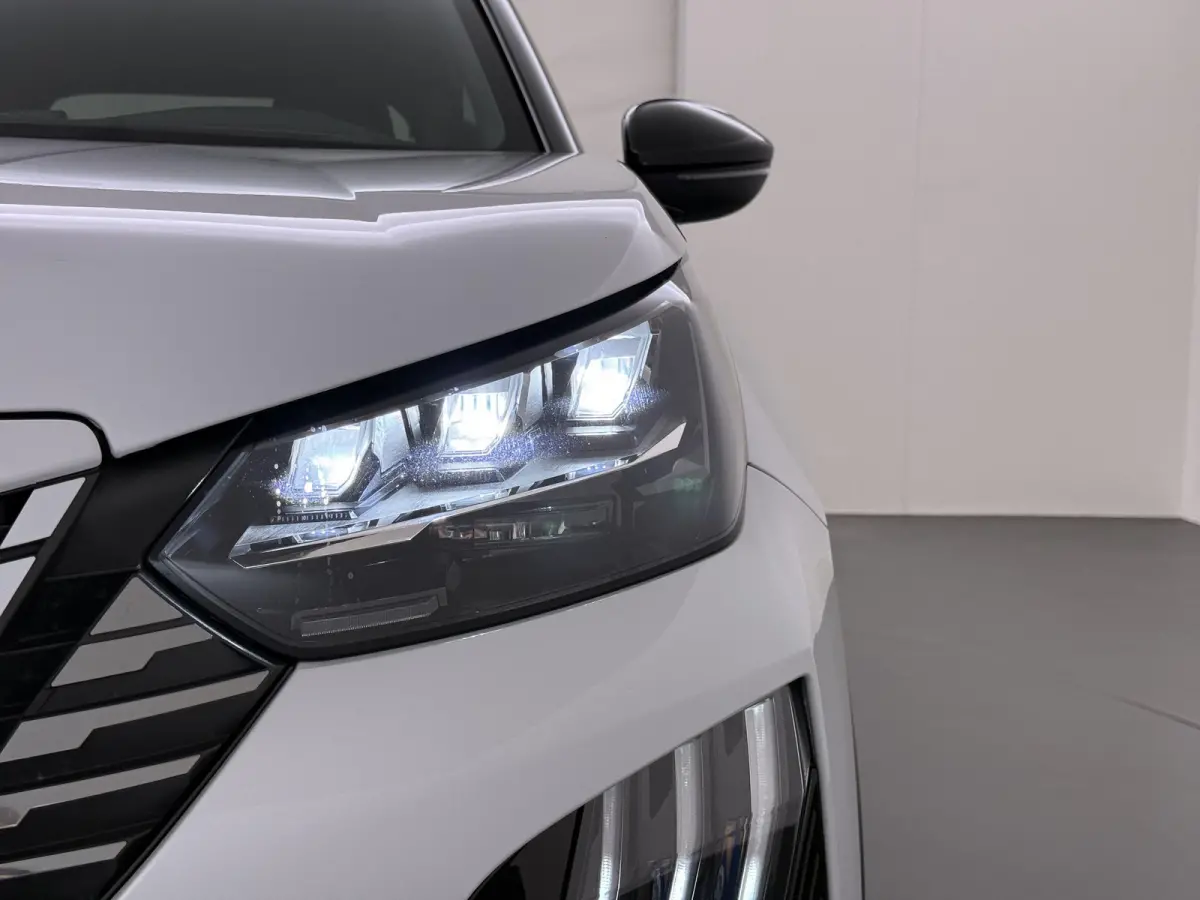 GT Avantage 54 kWh 156pk | Accu 98% | Navigatie | 360 camera | Cruise control adaptief | Lichtmetalen velgen | Full LED koplampen | Keyless entry | Apple Carplay en Android auto draadloos