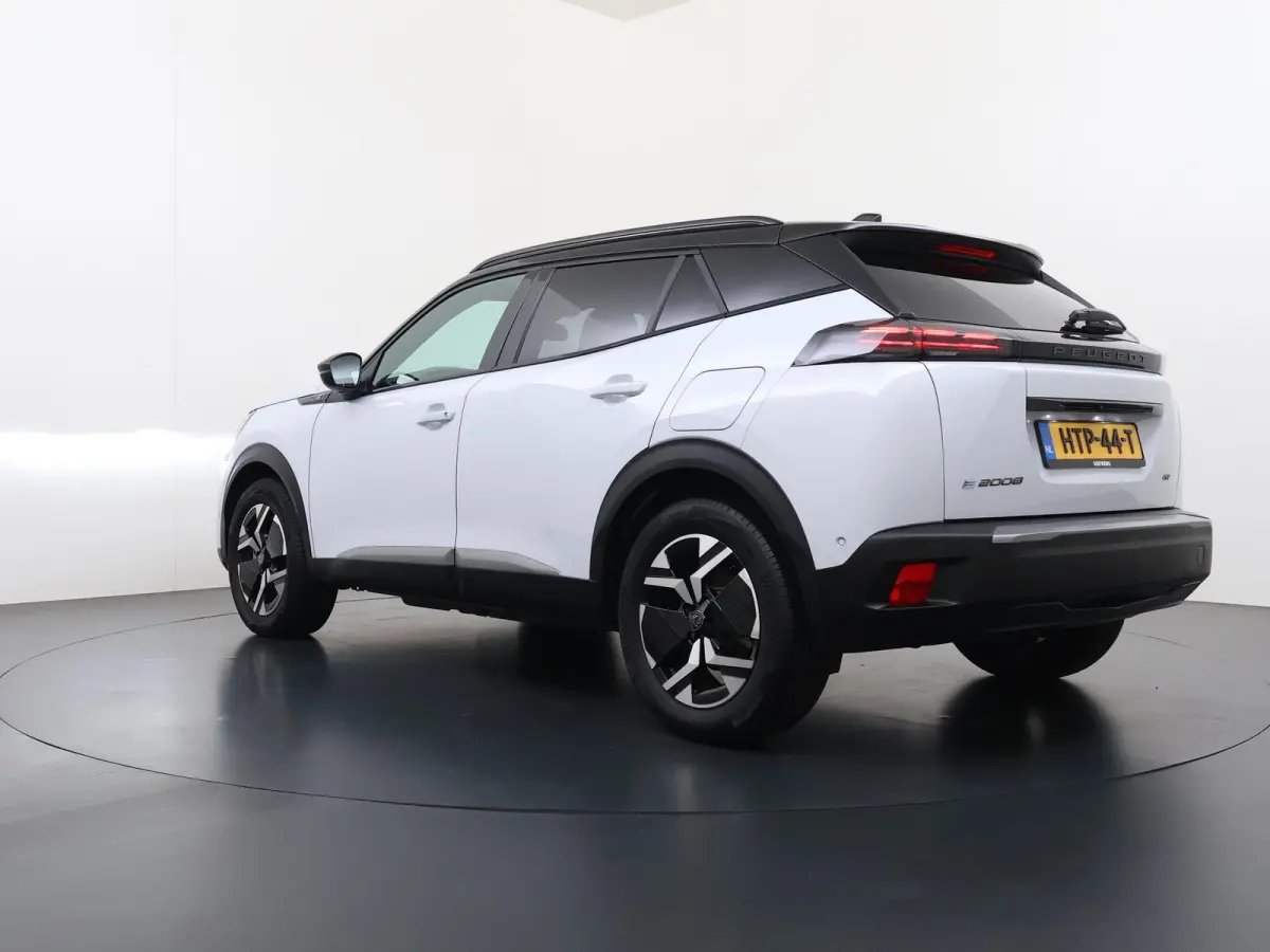 GT Avantage 54 kWh 156pk | Accu 98% | Navigatie | 360 camera | Cruise control adaptief | Lichtmetalen velgen | Full LED koplampen | Keyless entry | Apple Carplay en Android auto draadloos