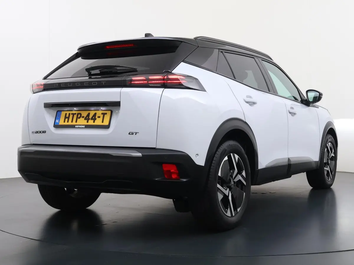 GT Avantage 54 kWh 156pk | Accu 98% | Navigatie | 360 camera | Cruise control adaptief | Lichtmetalen velgen | Full LED koplampen | Keyless entry | Apple Carplay en Android auto draadloos