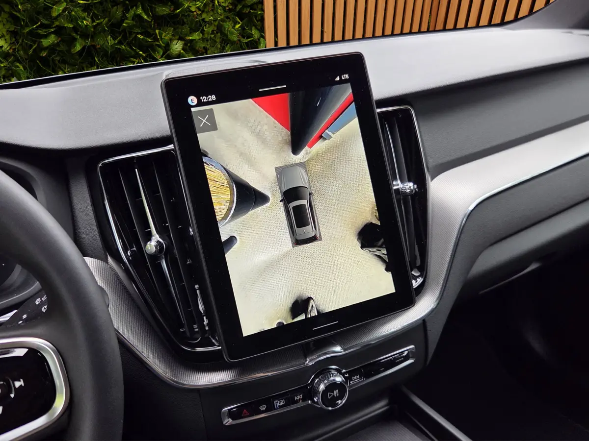 2.0 T6 Black Edition Recharge Plug-In Hybrid AWD | 360 Cam | Pano | HUD | Harman/Kardon | Pilot Assist