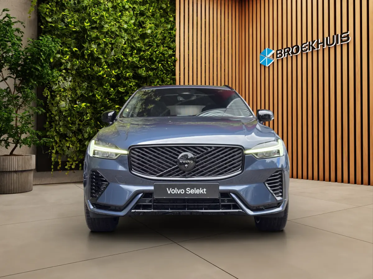 2.0 T6 Black Edition Recharge Plug-In Hybrid AWD | 360 Cam | Pano | HUD | Harman/Kardon | Pilot Assist