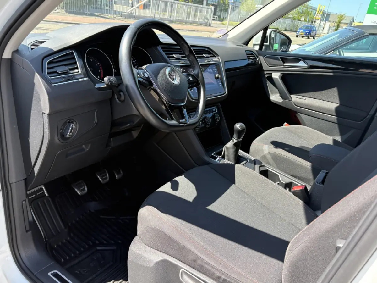 1.4 TSI R-Line | Trekhaak | 18 inch