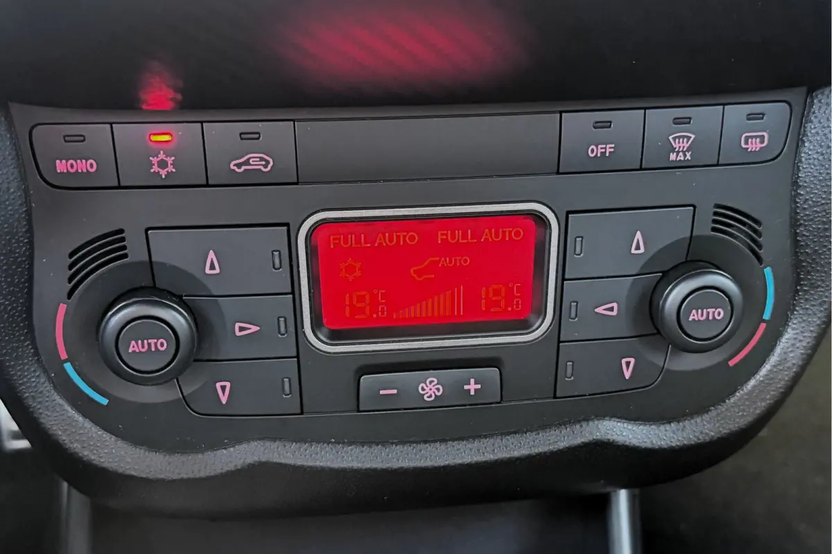 0.9 TwinAir ECO Super 84165KM! DAB CLIMA CRUISE
