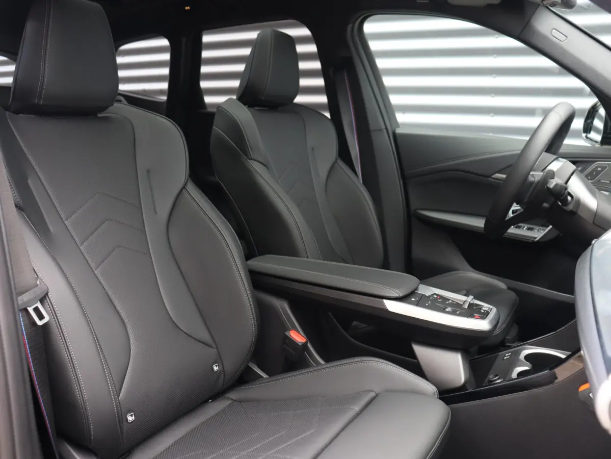 sDrive20i | M Sportpakket Pro | Panodak | Trekhaak | Head-Up | Elektr. Stoelen | Driving Assistant Plus | Harman Kardon | Comfort Access | Parking Assistant Plus | 19'' LMV