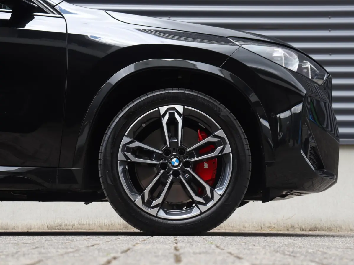 sDrive20i | M Sportpakket Pro | Panodak | Trekhaak | Head-Up | Elektr. Stoelen | Driving Assistant Plus | Harman Kardon | Comfort Access | Parking Assistant Plus | 19'' LMV
