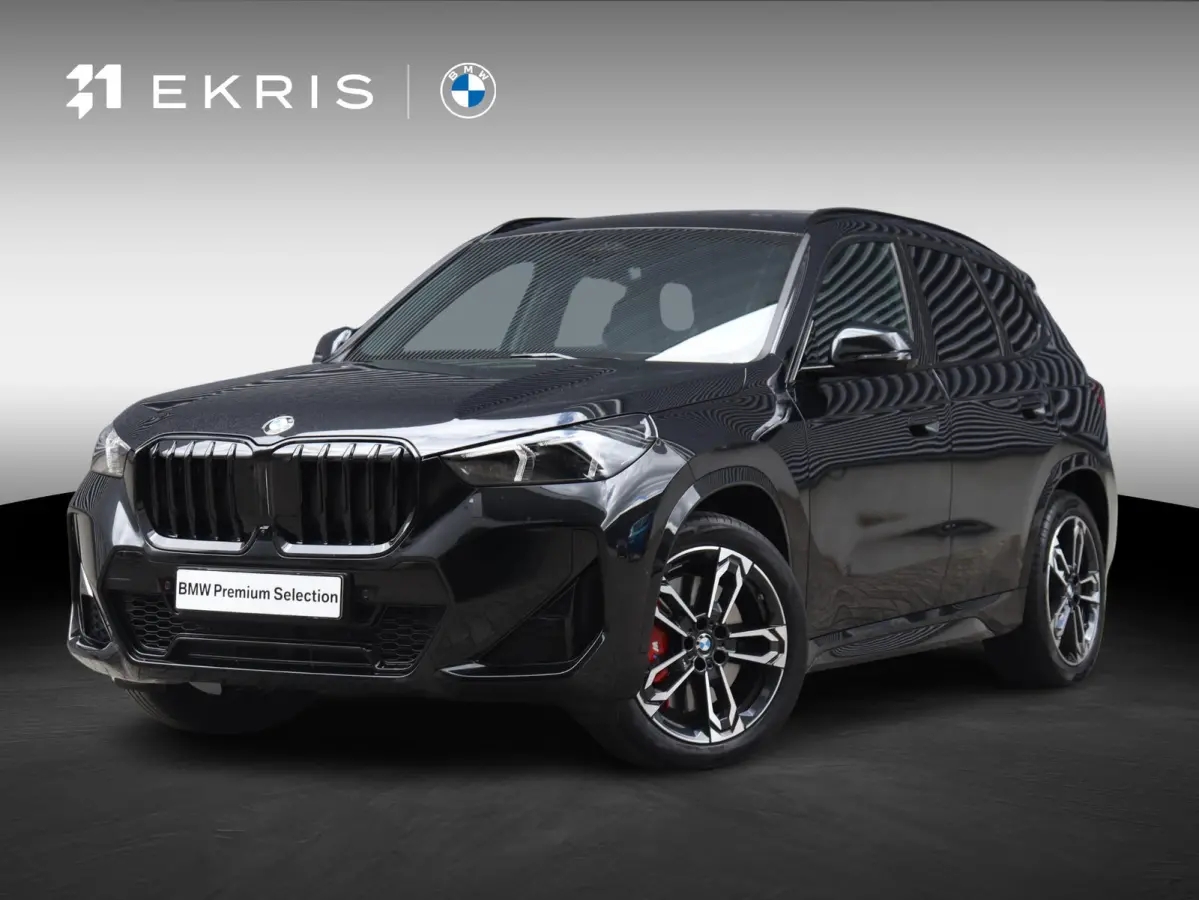 sDrive20i | M Sportpakket Pro | Panodak | Trekhaak | Head-Up | Elektr. Stoelen | Driving Assistant Plus | Harman Kardon | Comfort Access | Parking Assistant Plus | 19'' LMV