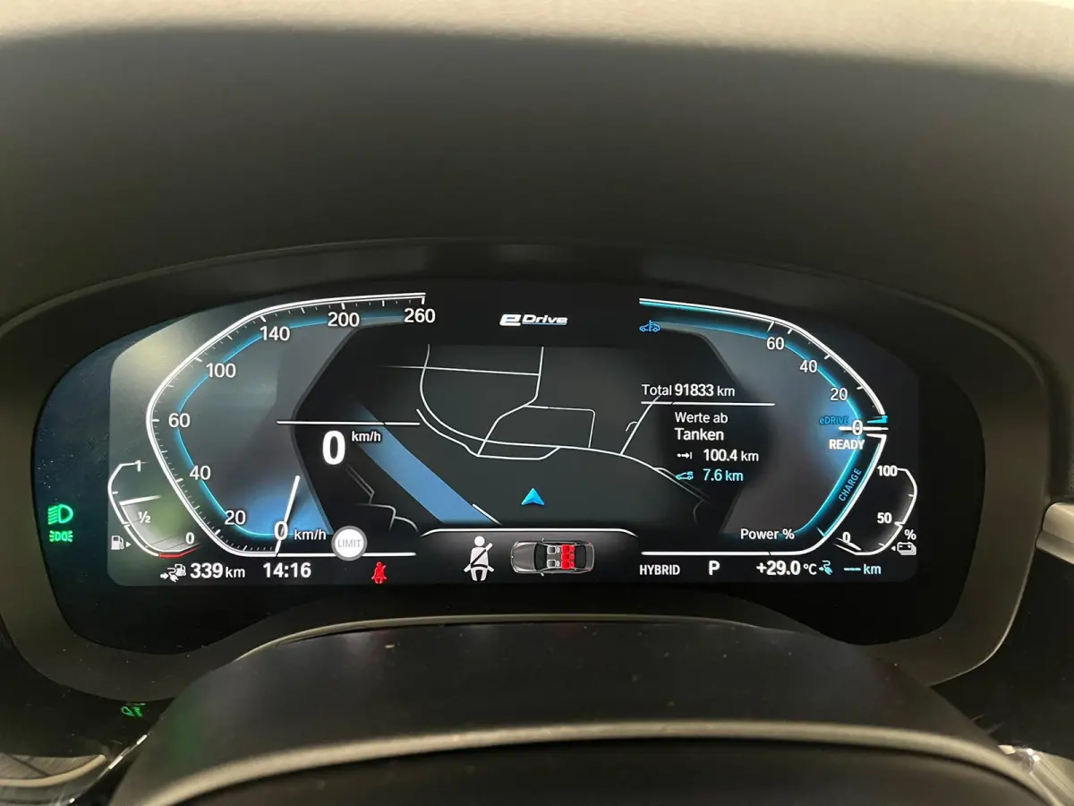 530e High Executive Panoramadak Navigatie Apple Carplay Android Auto 360 camera Parkeerhulp Cruise Control Adaptieve LED-koplampen Stoelverwarming Leder Climate Control Lichtmetalen velgen P