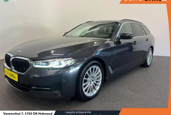 530e High Executive Panoramadak Navigatie Apple Carplay Android Auto 360 camera Parkeerhulp Cruise Control Adaptieve LED-koplampen Stoelverwarming Leder Climate Control Lichtmetalen velgen P