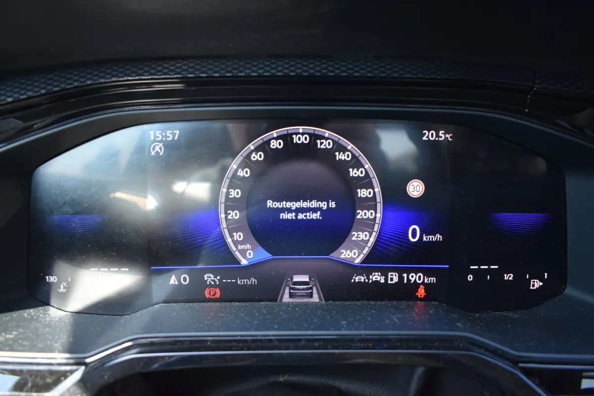 1.0 TSI 95pk Life Edition | VERLENGDE GARANTIE | CAMERA | NAVIGATIE | ADAPT. CRUISE | APP. CONNECT | FULL LED | DAB+