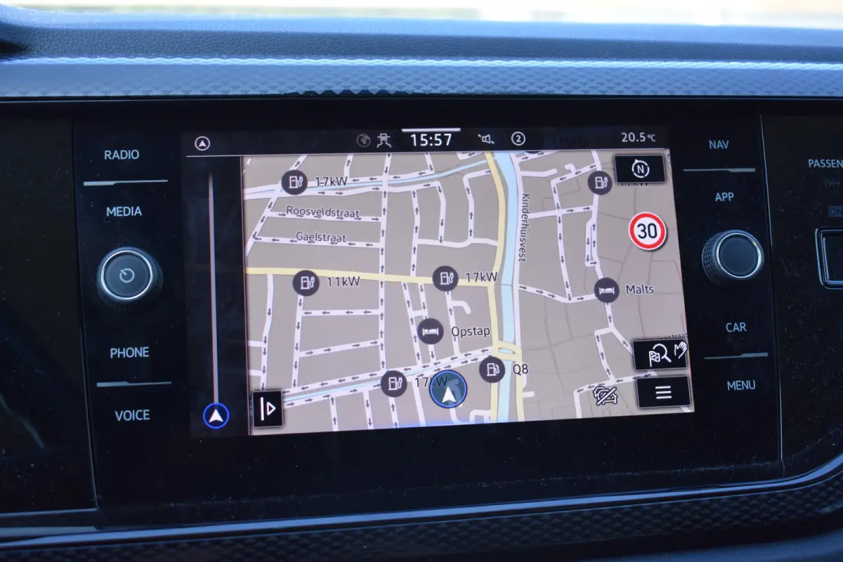 1.0 TSI 95pk Life Edition | VERLENGDE GARANTIE | CAMERA | NAVIGATIE | ADAPT. CRUISE | APP. CONNECT | FULL LED | DAB+