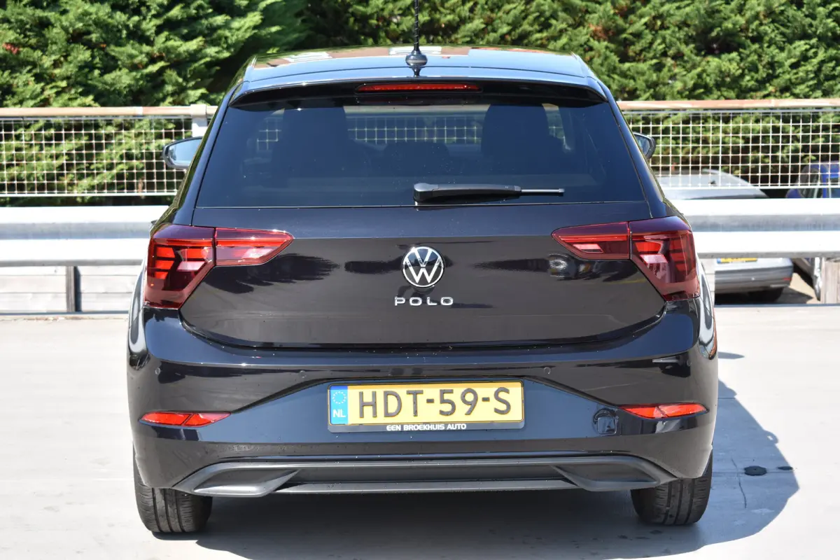1.0 TSI 95pk Life Edition | VERLENGDE GARANTIE | CAMERA | NAVIGATIE | ADAPT. CRUISE | APP. CONNECT | FULL LED | DAB+