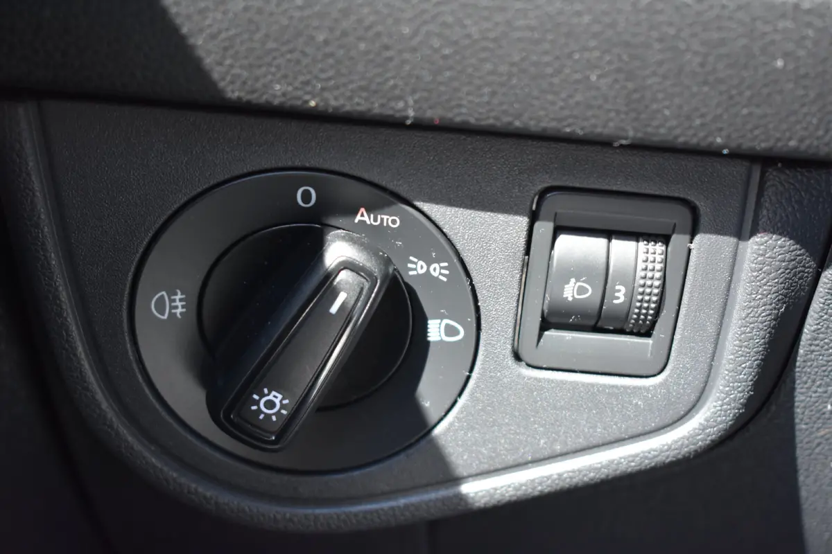 1.0 TSI 95pk Life Edition | VERLENGDE GARANTIE | CAMERA | NAVIGATIE | ADAPT. CRUISE | APP. CONNECT | FULL LED | DAB+