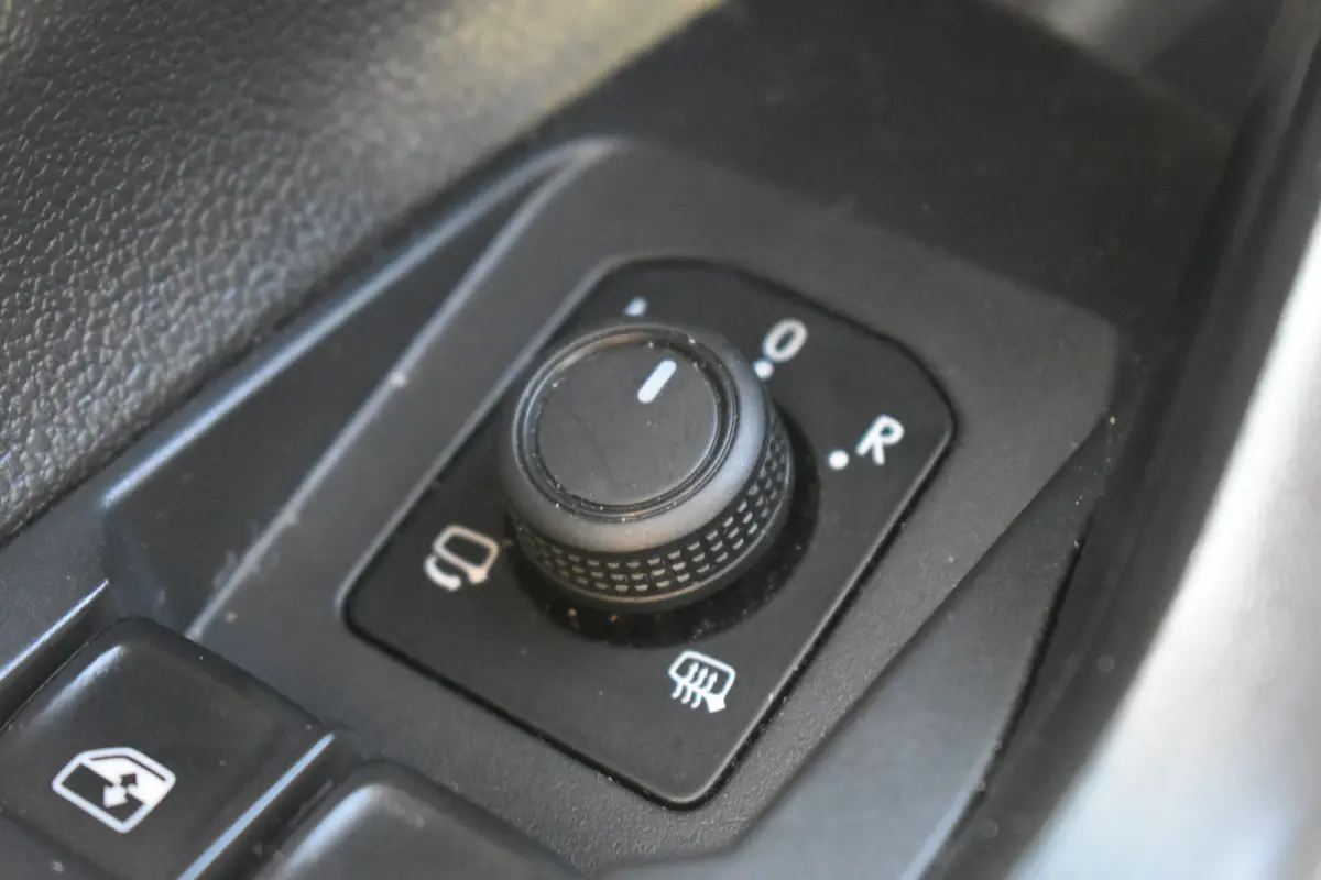 1.0 TSI 95pk Life Edition | VERLENGDE GARANTIE | CAMERA | NAVIGATIE | ADAPT. CRUISE | APP. CONNECT | FULL LED | DAB+