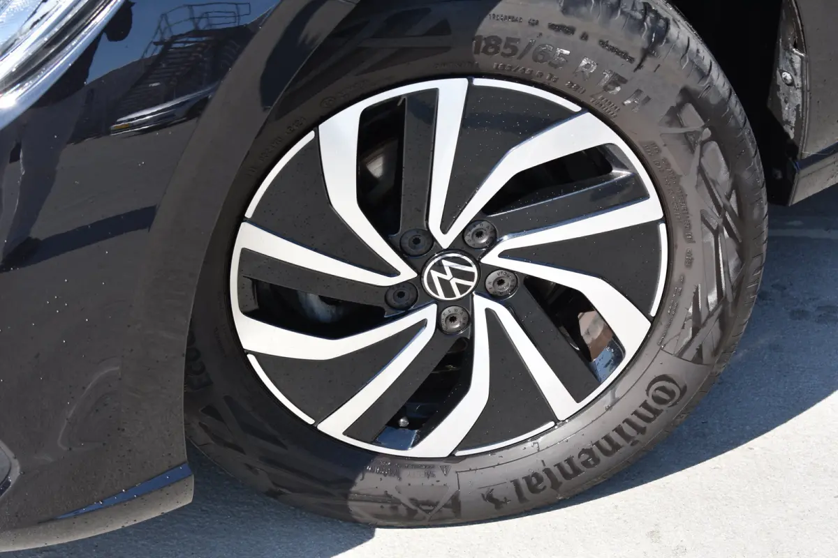 1.0 TSI 95pk Life Edition | VERLENGDE GARANTIE | CAMERA | NAVIGATIE | ADAPT. CRUISE | APP. CONNECT | FULL LED | DAB+